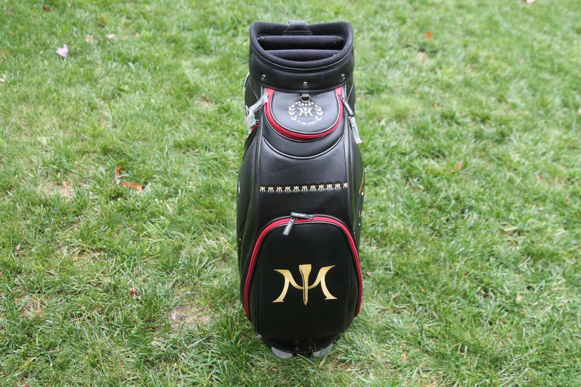 New Miura Golf 2012 Limited Edition Tour Bag