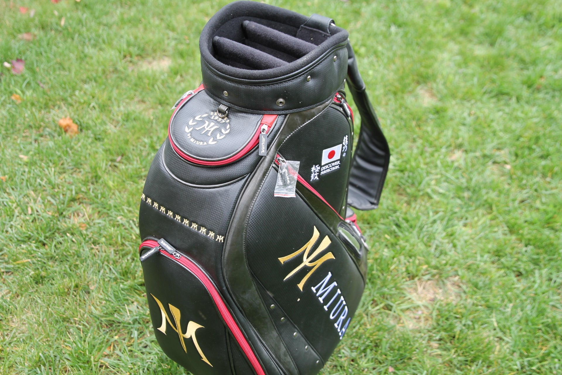New Miura Golf 2012 Limited Edition Tour Bag