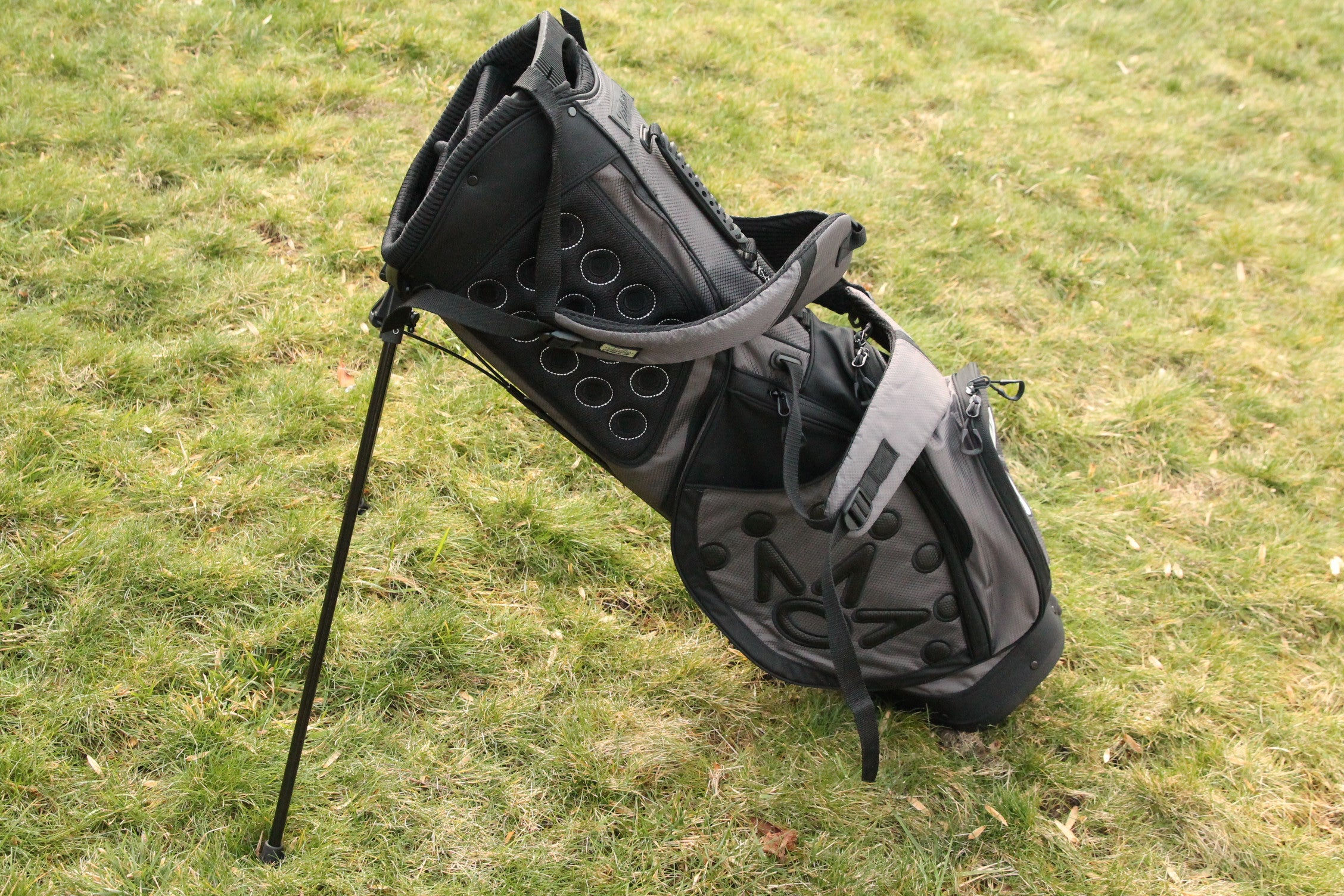Scotty Cameron Circle T Pathfinder Mainstay Charcoal Stand Bag
