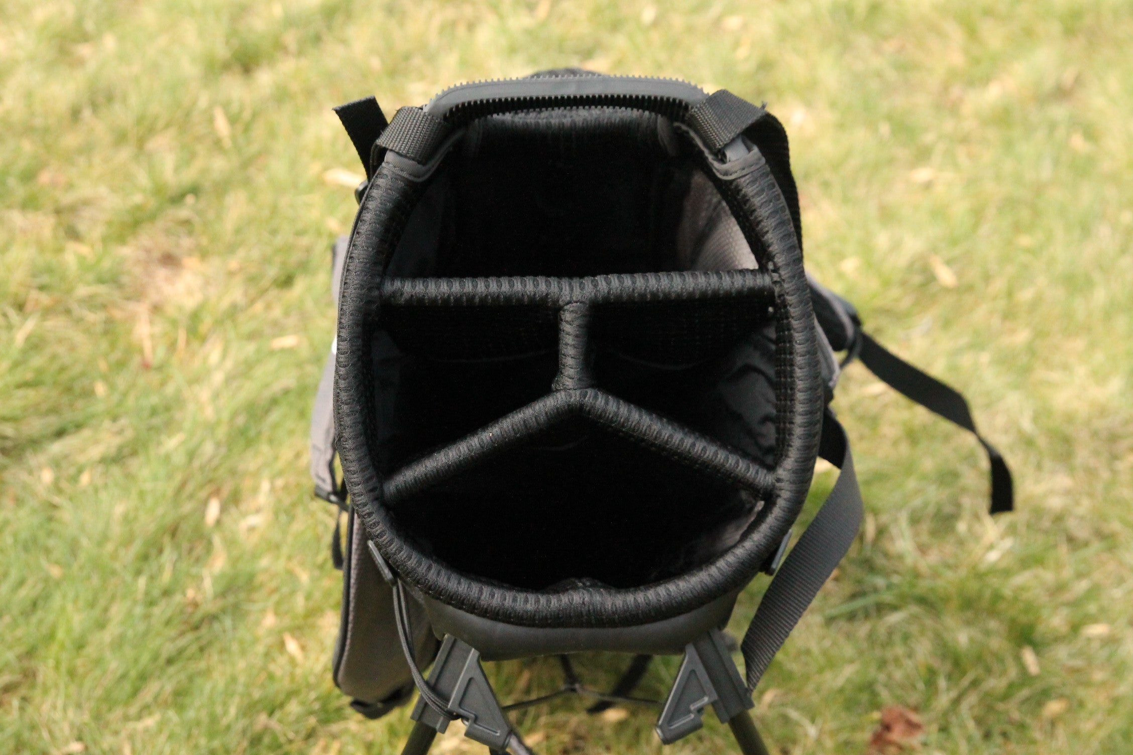 Scotty Cameron Circle T Pathfinder Mainstay Charcoal Stand Bag