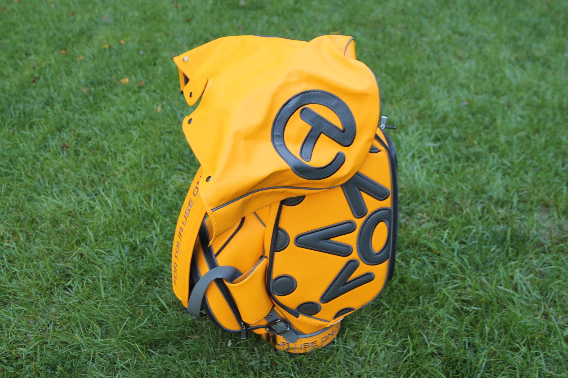 Scotty Cameron 7 Point Crown Staff Bag- Tour Bus Yellow – Tour Putters