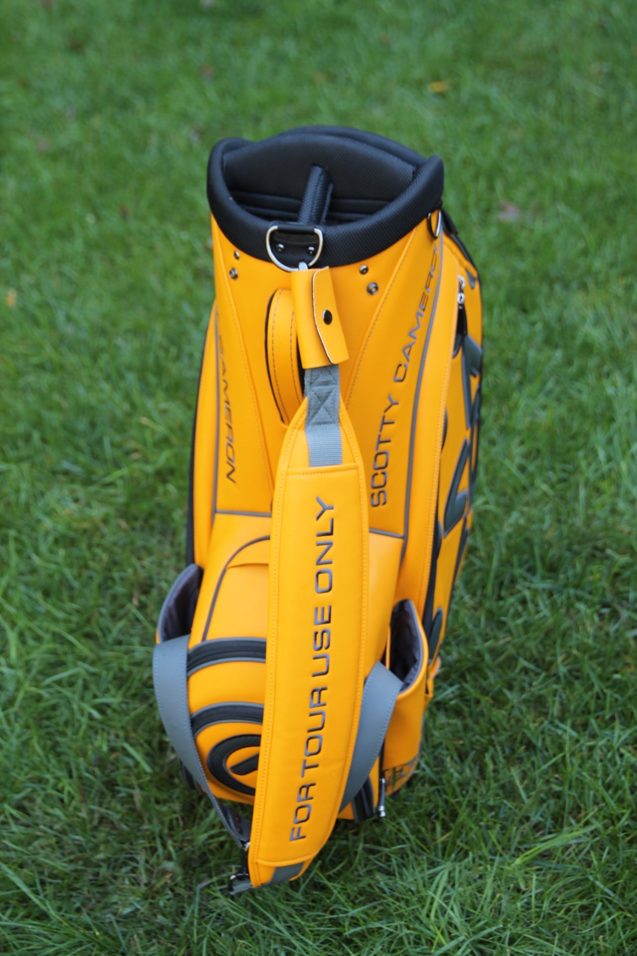 Scotty Cameron Tour Putters バッグ Scotty Cameron 7 Point Crown Staff Bag- Tour Bus Yellow – Tour Putters