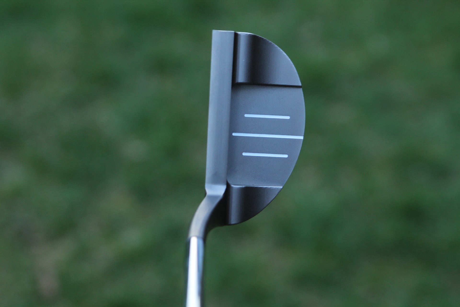 Bobby Grace Dancing 18 Blade