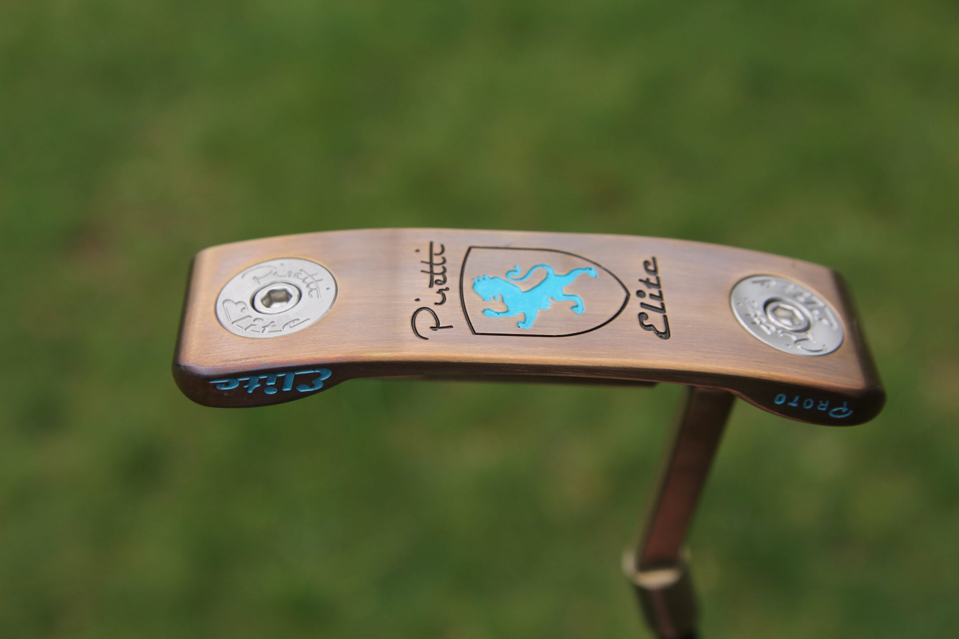 Tour Issue Piretti Potenza Elite Prototype 35"