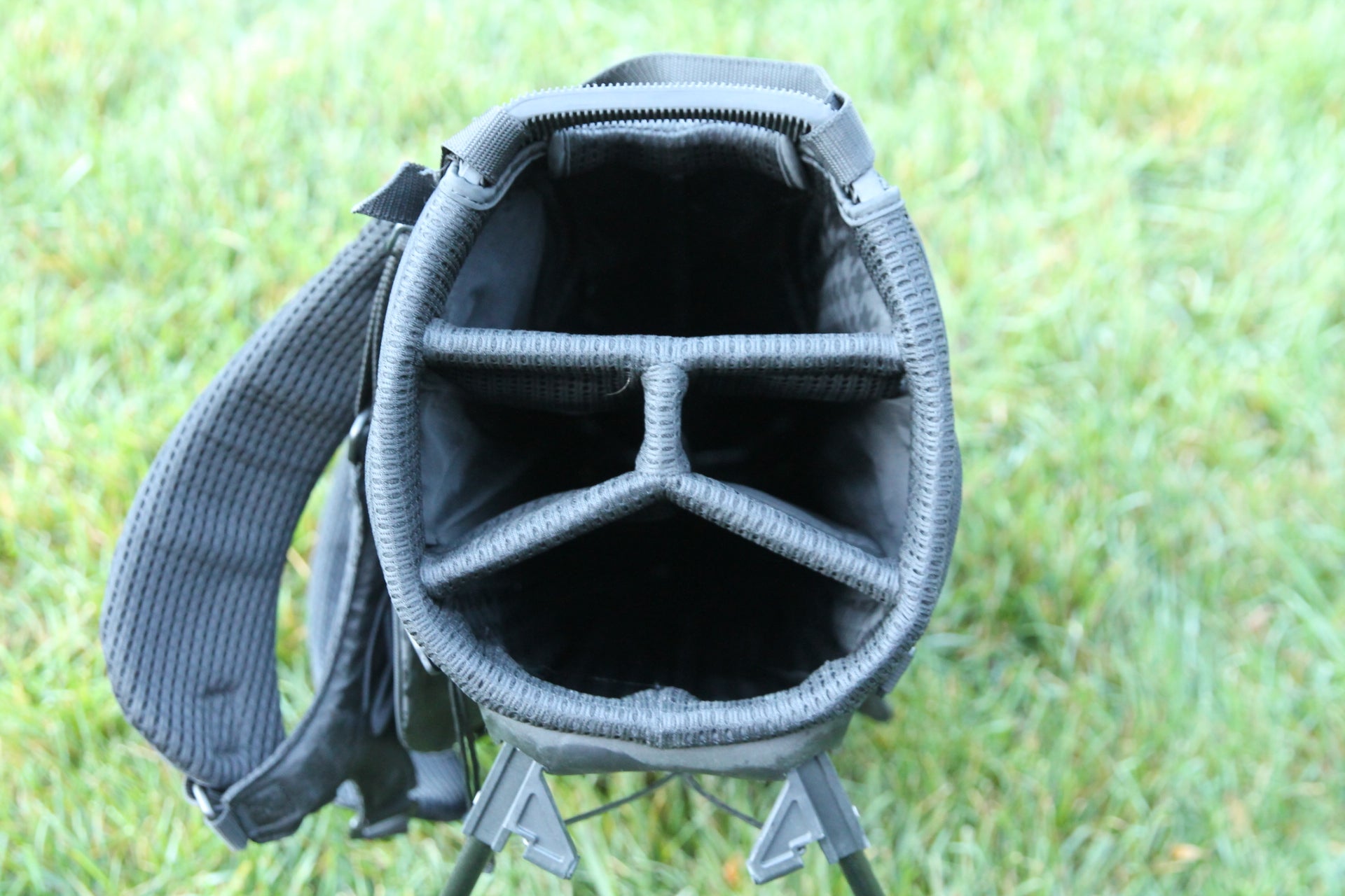 Scotty Cameron Circle T Pathfinder (Houndstooth) Stand Bag